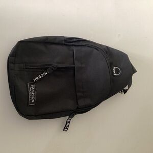 Zippered crossbody